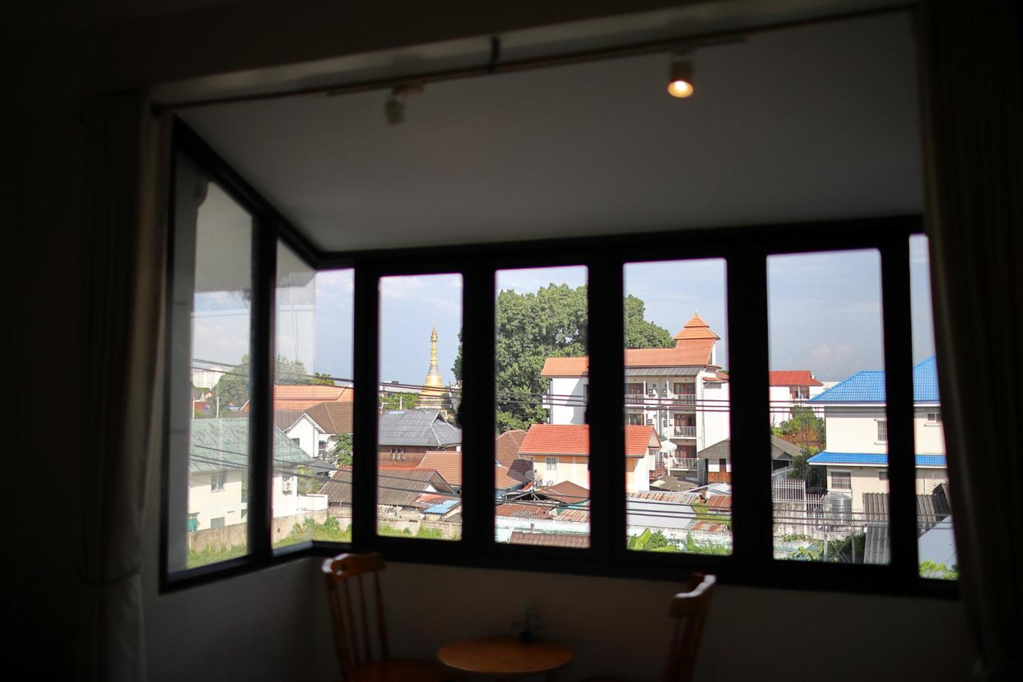 Poshtel Haven Bed & Breakfast Чиангмай Екстериор снимка