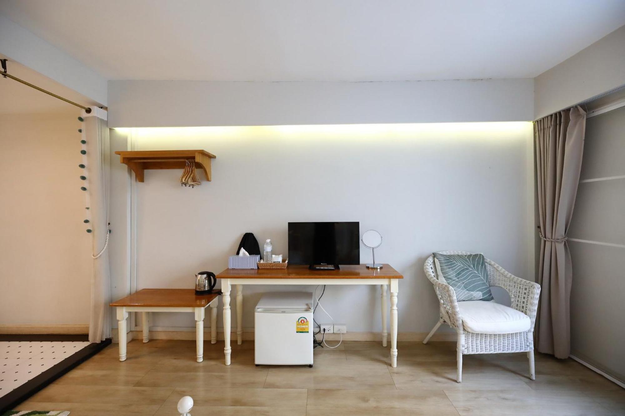 Poshtel Haven Bed & Breakfast Чиангмай Екстериор снимка