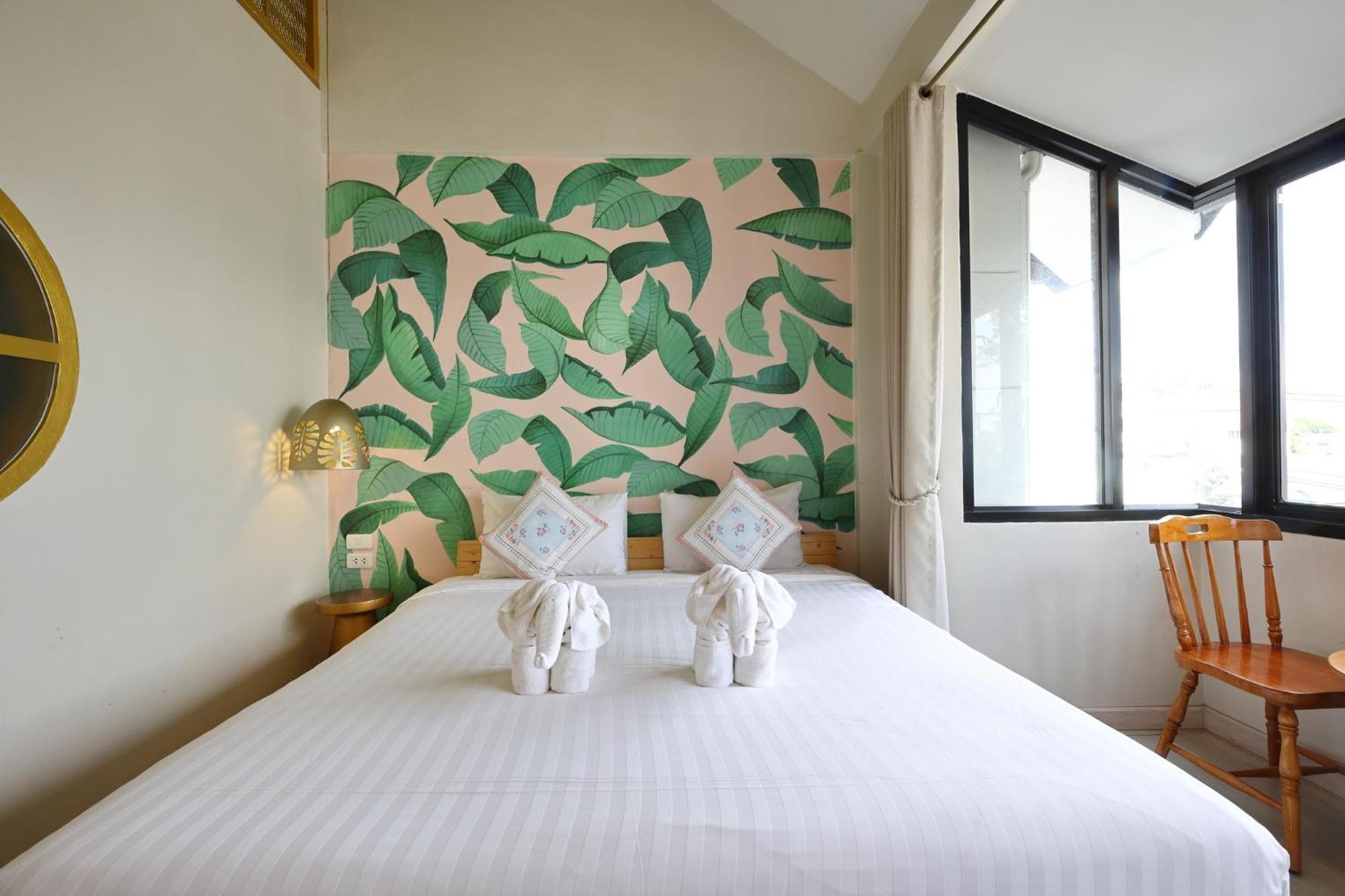Poshtel Haven Bed & Breakfast Чиангмай Екстериор снимка